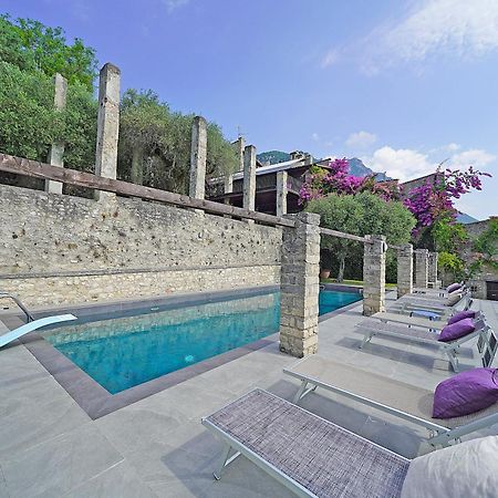 Villa Rachele: Stunning Luxury Villa In Centre Gargnano With Private Pool And Breathtaking Views Екстериор снимка
