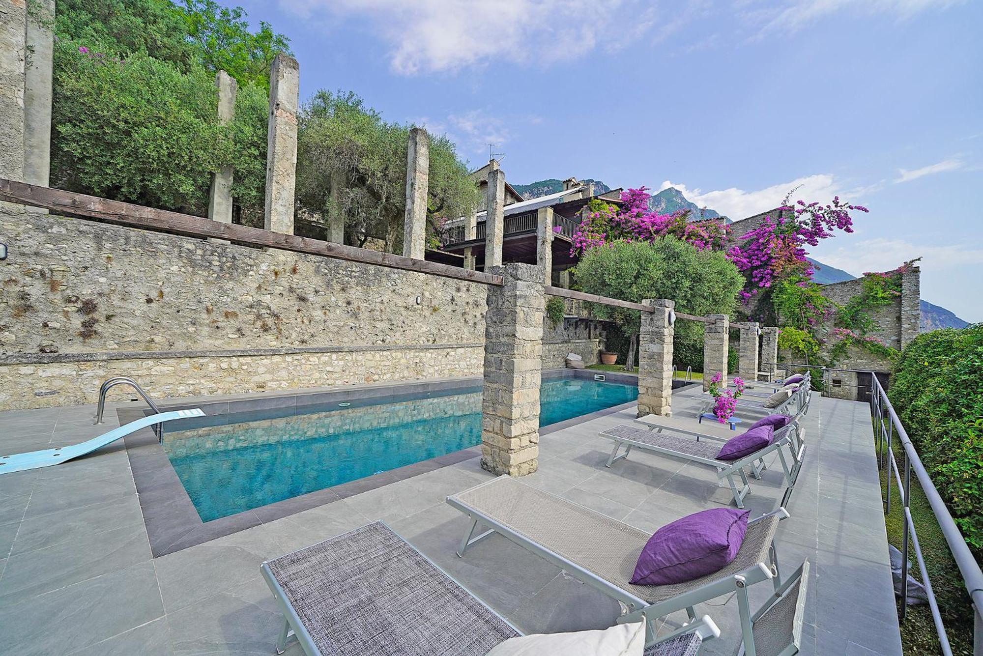 Villa Rachele: Stunning Luxury Villa In Centre Gargnano With Private Pool And Breathtaking Views Екстериор снимка