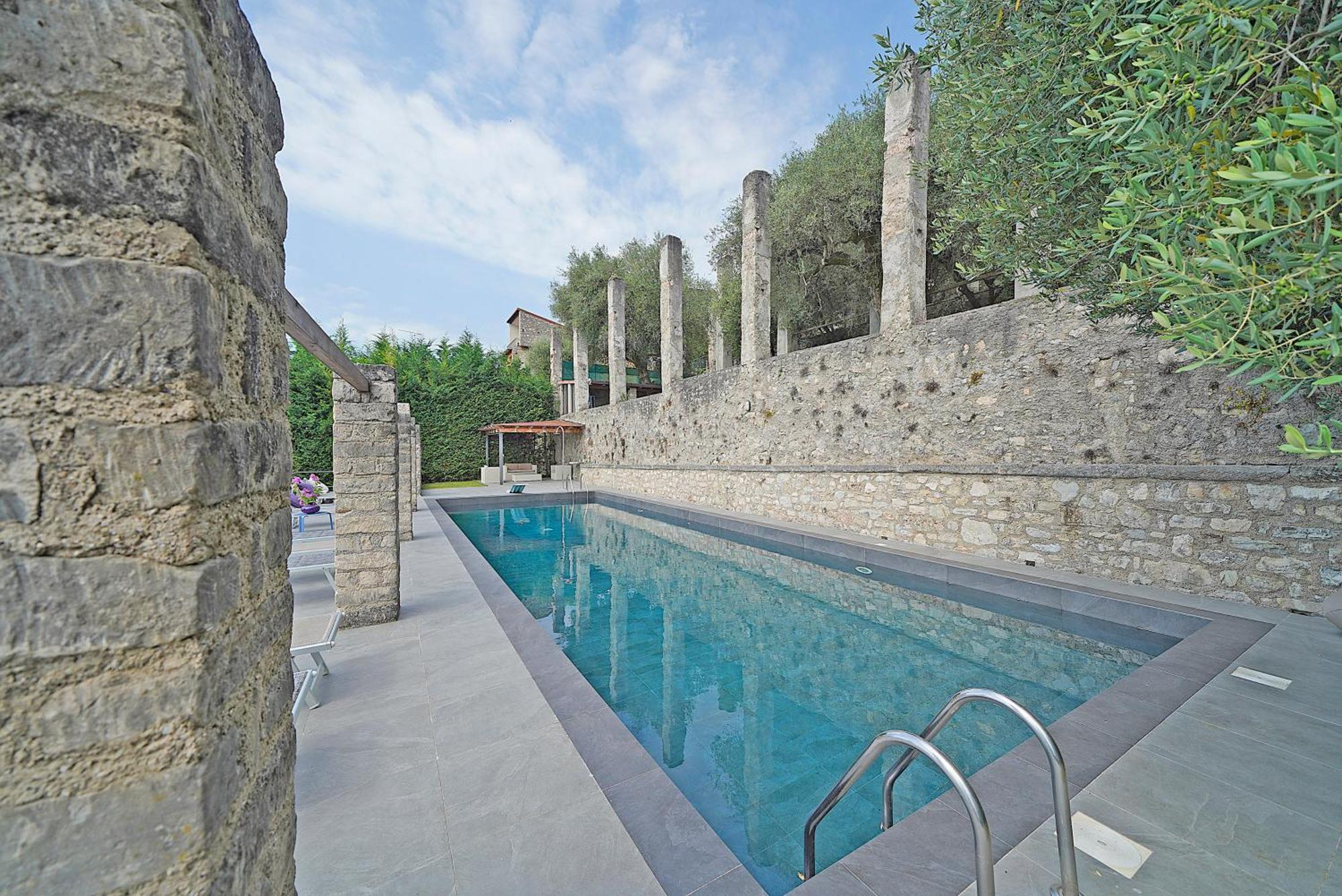 Villa Rachele: Stunning Luxury Villa In Centre Gargnano With Private Pool And Breathtaking Views Екстериор снимка