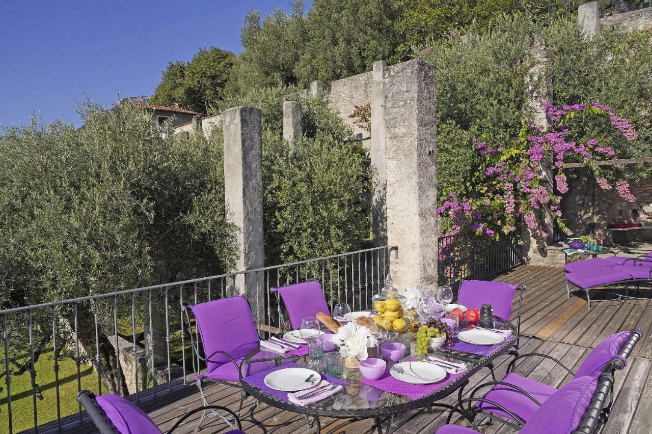 Villa Rachele: Stunning Luxury Villa In Centre Gargnano With Private Pool And Breathtaking Views Екстериор снимка